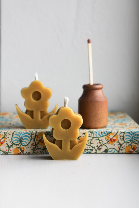 Beeswax Flower Candle
