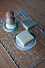 Load image into Gallery viewer, Handmade Ceramic Drip Soap Dish - Green