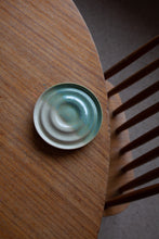 Load image into Gallery viewer, Handmade Ceramic Drip Soap Dish - Green