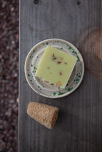 Load image into Gallery viewer, Handmade Ceramic Drip Soap Dish -Speckled