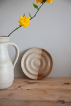 Load image into Gallery viewer, Handmade Ceramic Drip Soap Dish - Honey