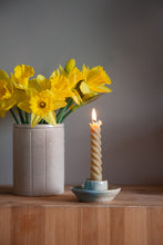Load image into Gallery viewer, Spiral Beeswax Candles