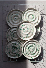 Load image into Gallery viewer, Handmade Ceramic Drip Soap Dish -Speckled